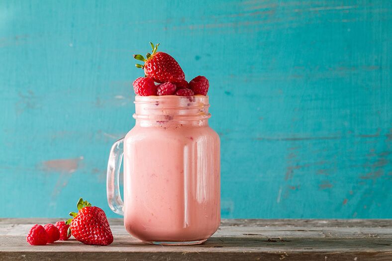 Yogurt-based smoothies on a healthy diet