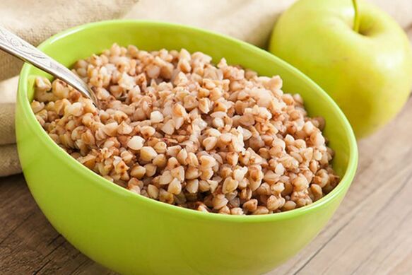 buckwheat porridge in the diet